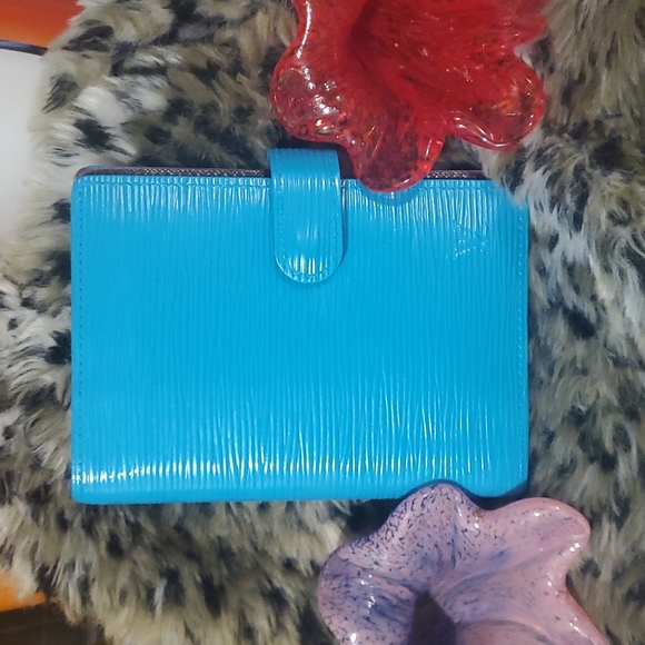 Louis Vuitton Agenda - Picture 9 of 12